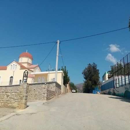 Vine Veranda Palaiochora Exterior foto